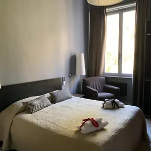https://corridoni-suites.it-tuscanyhotel.com